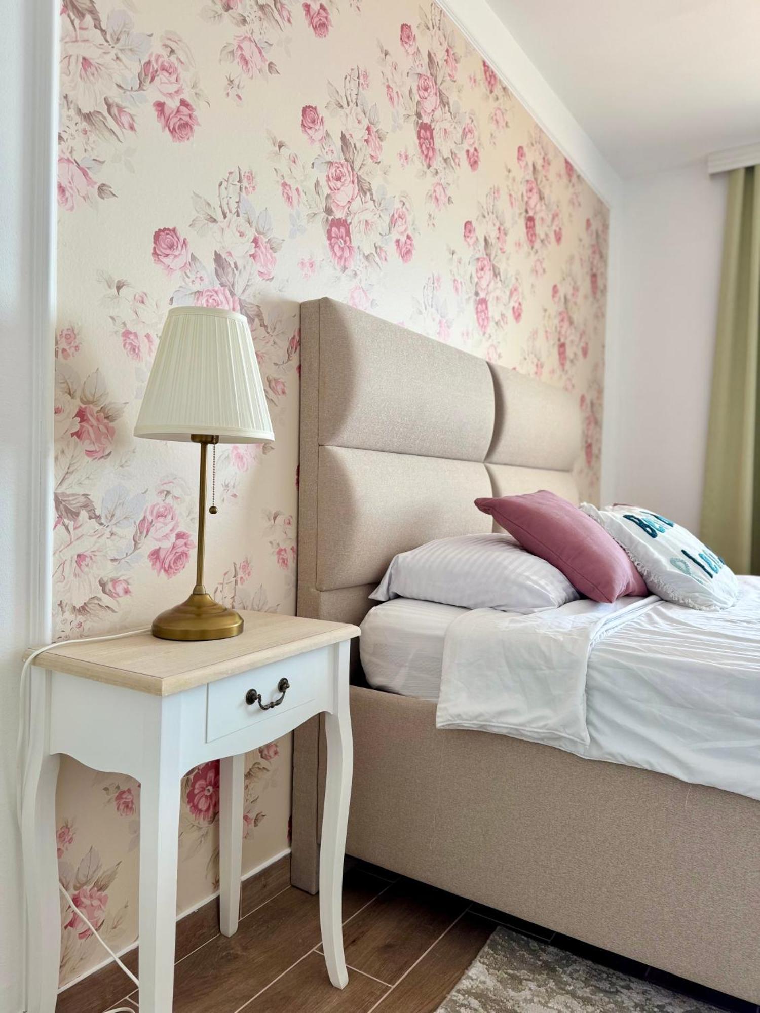 Pine&Sea Beach Retreat Sveti Stefan Luaran gambar